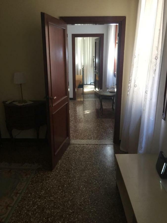 Appartamento Ruga Giuffa Venice Exterior photo