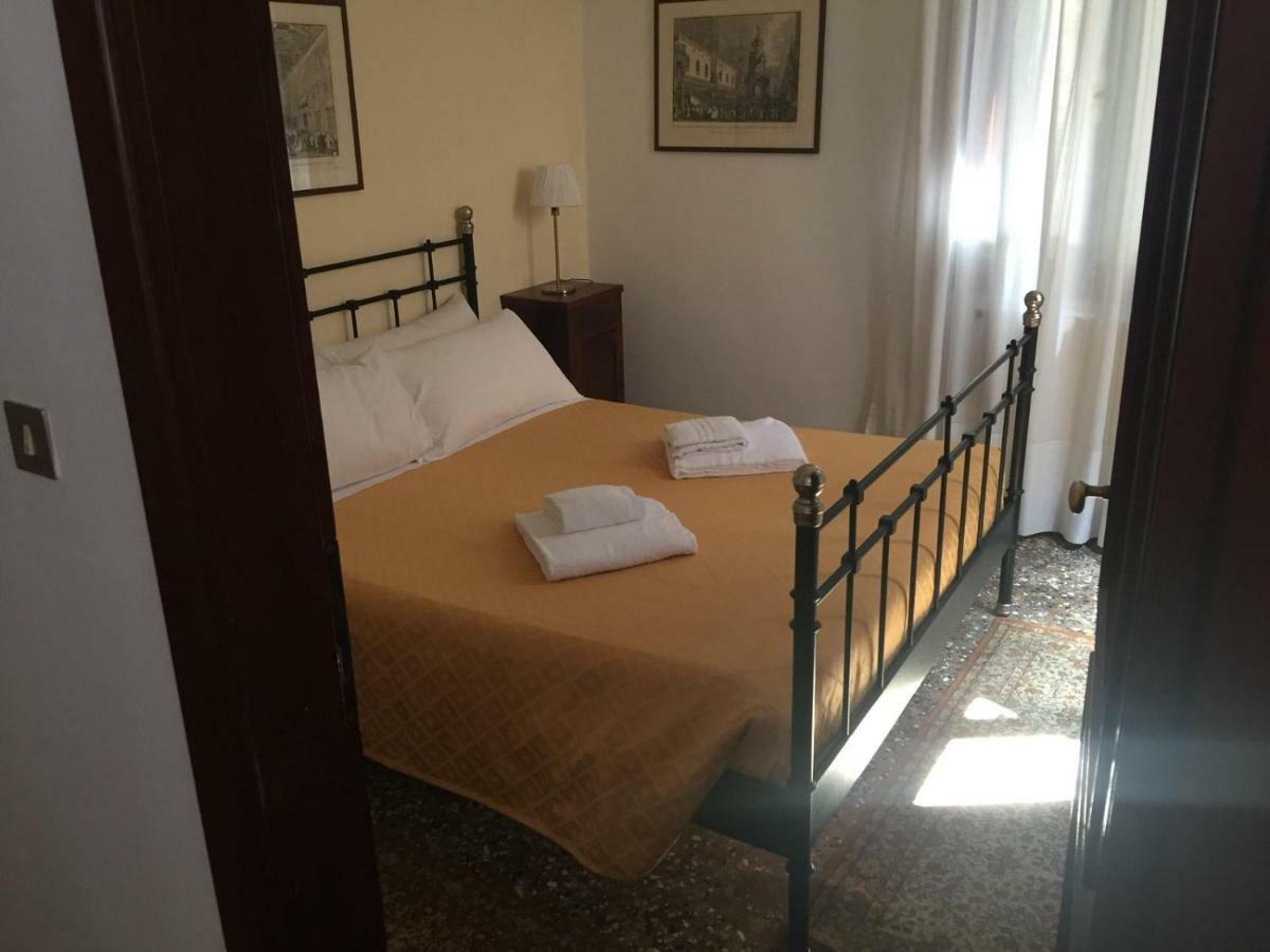 Appartamento Ruga Giuffa Venice Exterior photo